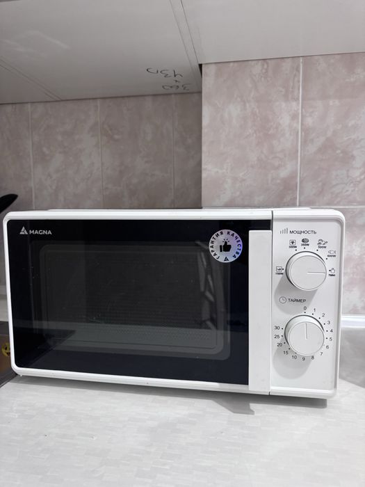 Продам микроволновку MAGNA