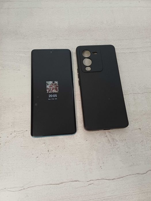 Телефон Vivo v25 pro