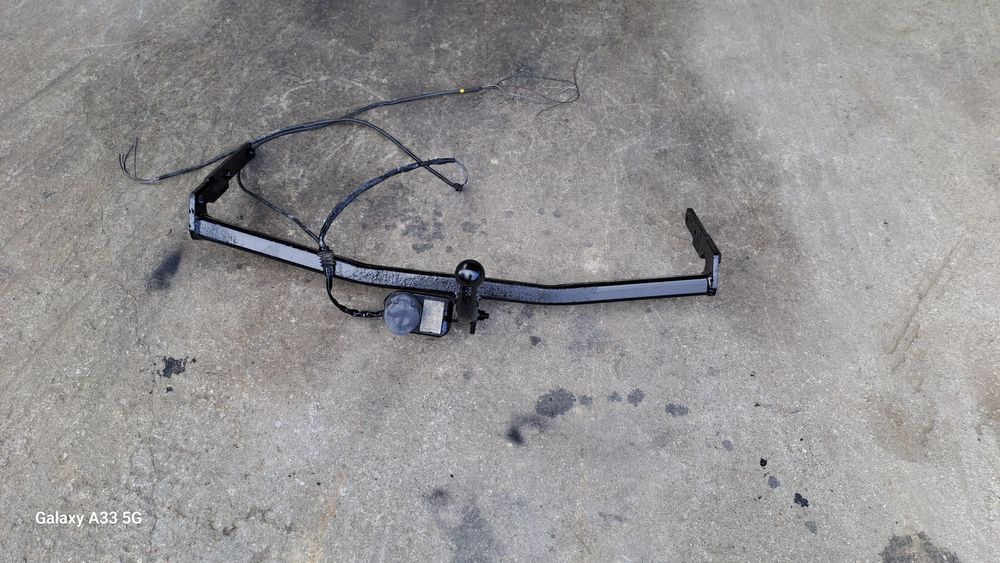 Теглич Нисан Алмера Тино/Nissan Almera Tino (2000-2006г)