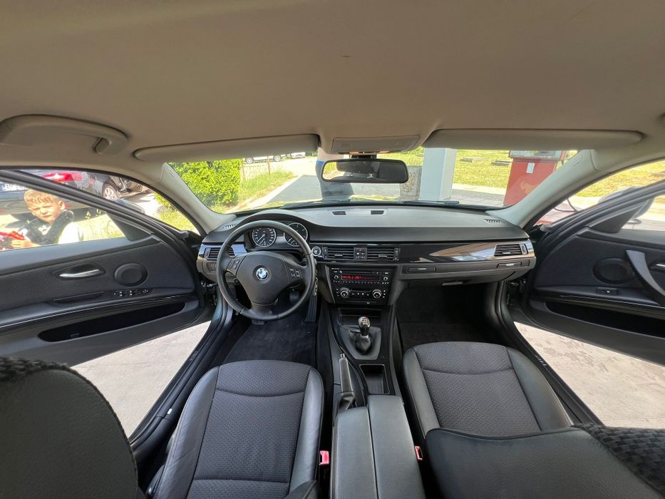 BMW 3 Series 2010 — imagine 3