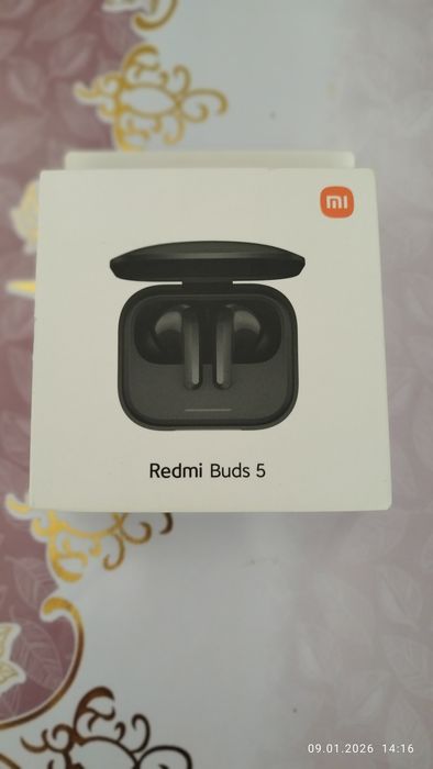 Продается наушник Xiaomi Redmi buds 5 черный