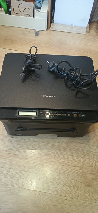 Продавам принтер Самсунг