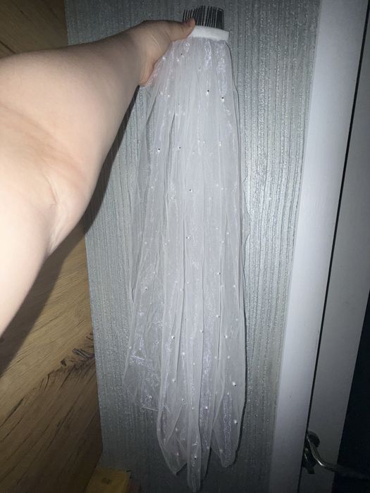 Voal mireasa cu pietricele nou