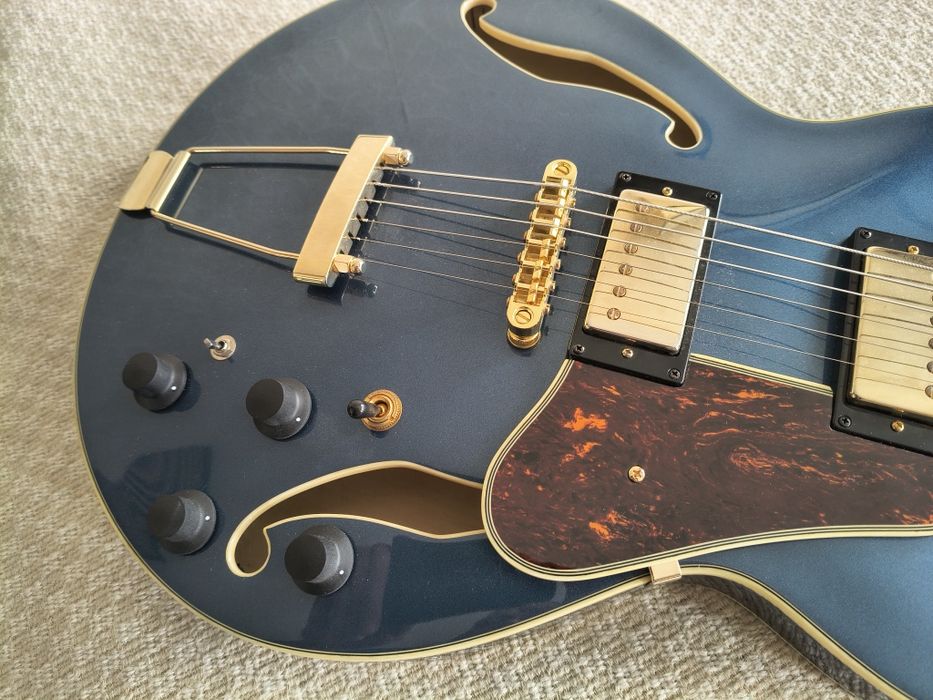 Ел. китара IBANEZ amh 90