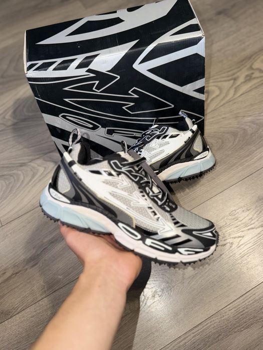 Off White Be Right Back