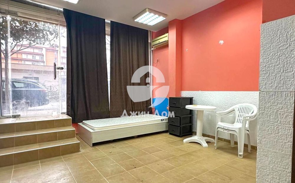 Продава се Магазин в Поморие - 21 кв.м за 1715 €/кв.м - Снимка #2