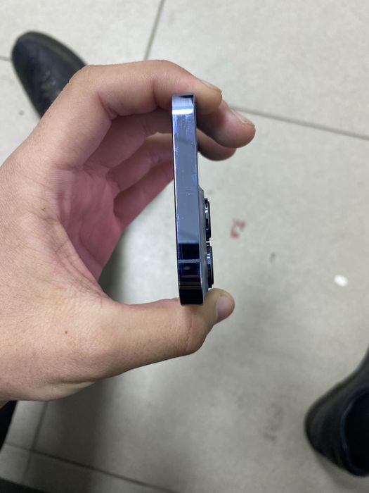 Срочно продаю Айфон  13 про