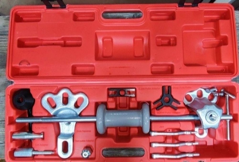 Съемник хомутов в наборе.