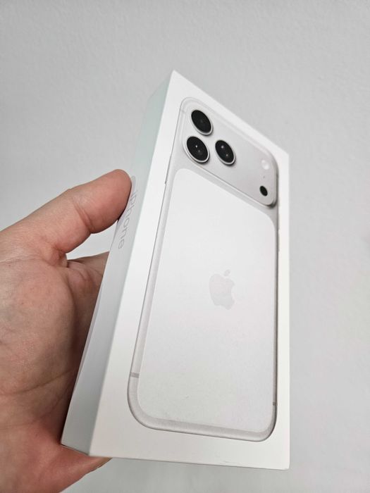 IPhone 17 pro max, 256 gb, neverlock, sigilat la cutie.