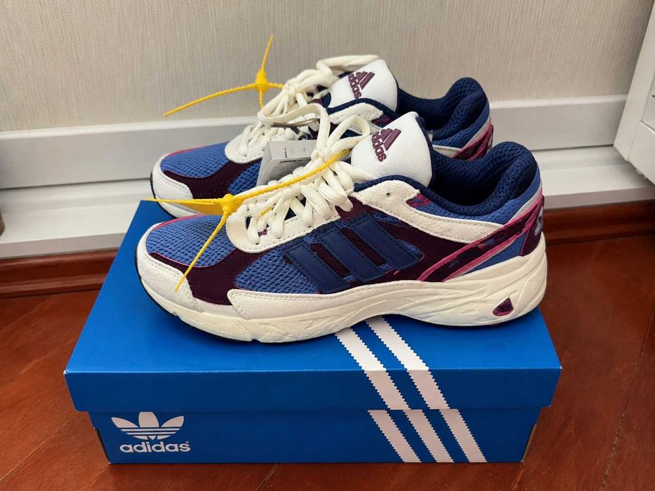 Оригинальные кроссовки от Adidas