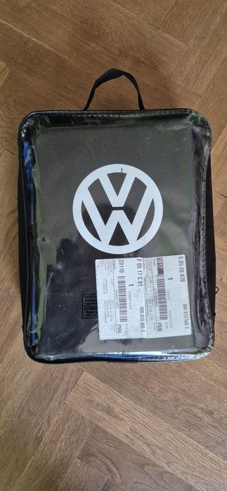 Нови калъфи за гуми VW