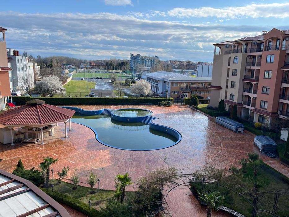 Продава се Двустаен апартамент в к.к. Слънчев бряг - 72 кв.м за 1139 €/кв.м - Снимка #2