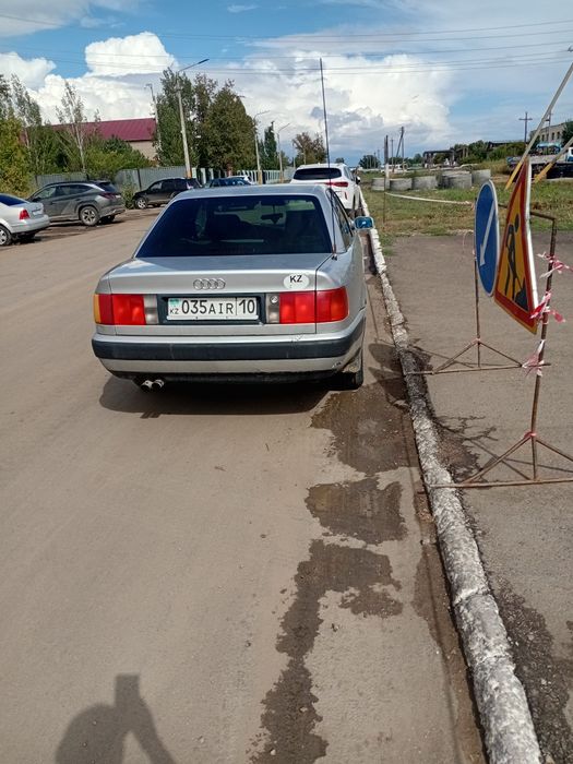 Ауди с 4 год 1992 куб 2,6