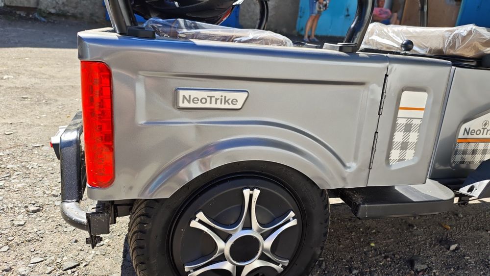 Электроскутер neotrike comfort