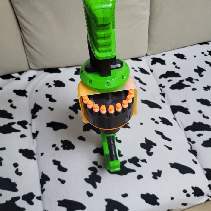 Бластер автомат с мягкими пулями