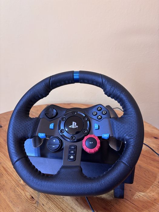 Vând volan loghitech G29