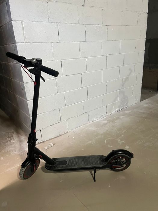 Продам электросамокат