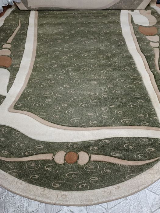 Продам натуральный ковёр б/у