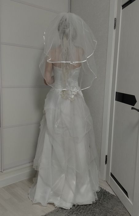 Продам свадебное платье