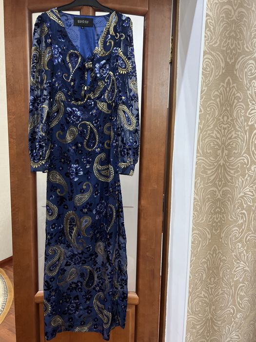 Продаться платья