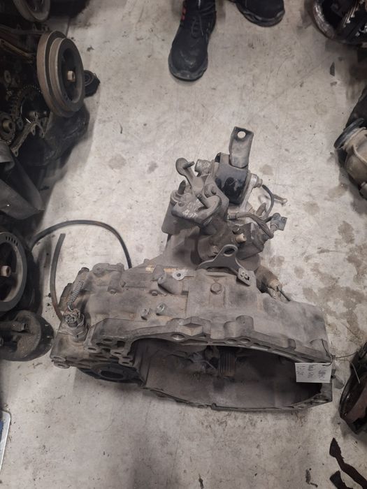 Ръчна скоростна кутия Honda Civic 1.7CDTI / Хонда Сивик 1.7ЦДТИ 2004г.