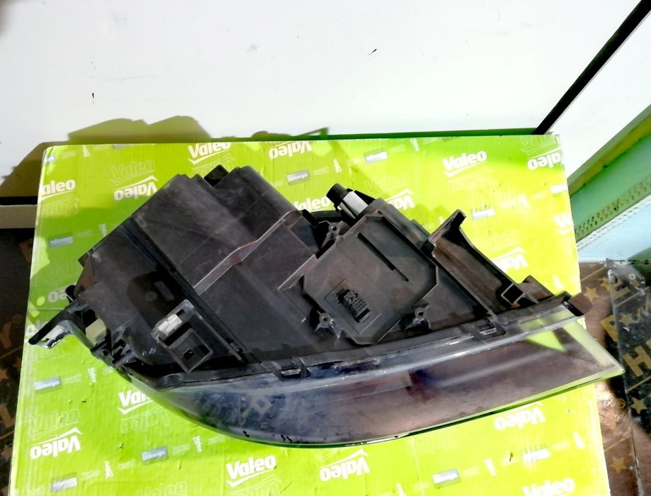 Фар Фарове за BMW M6 Е63 Е64 / БМВ 6 Е63 Е64 Dynamic-Xenon.