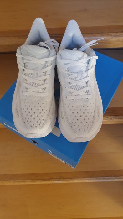 Hoka Clifron 9 Running