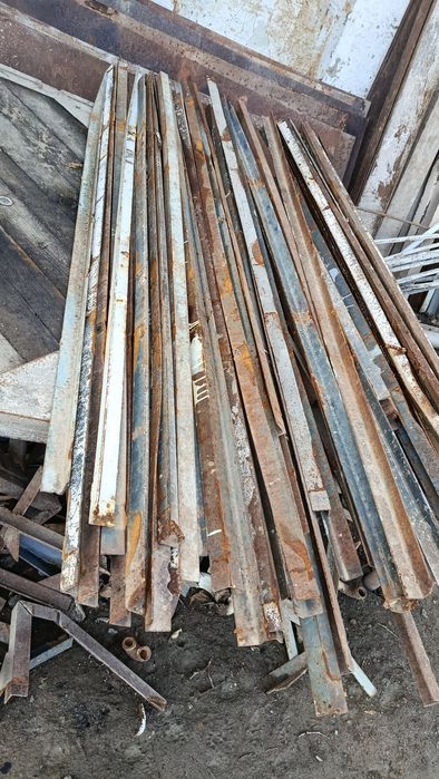 35 уголок рассискт