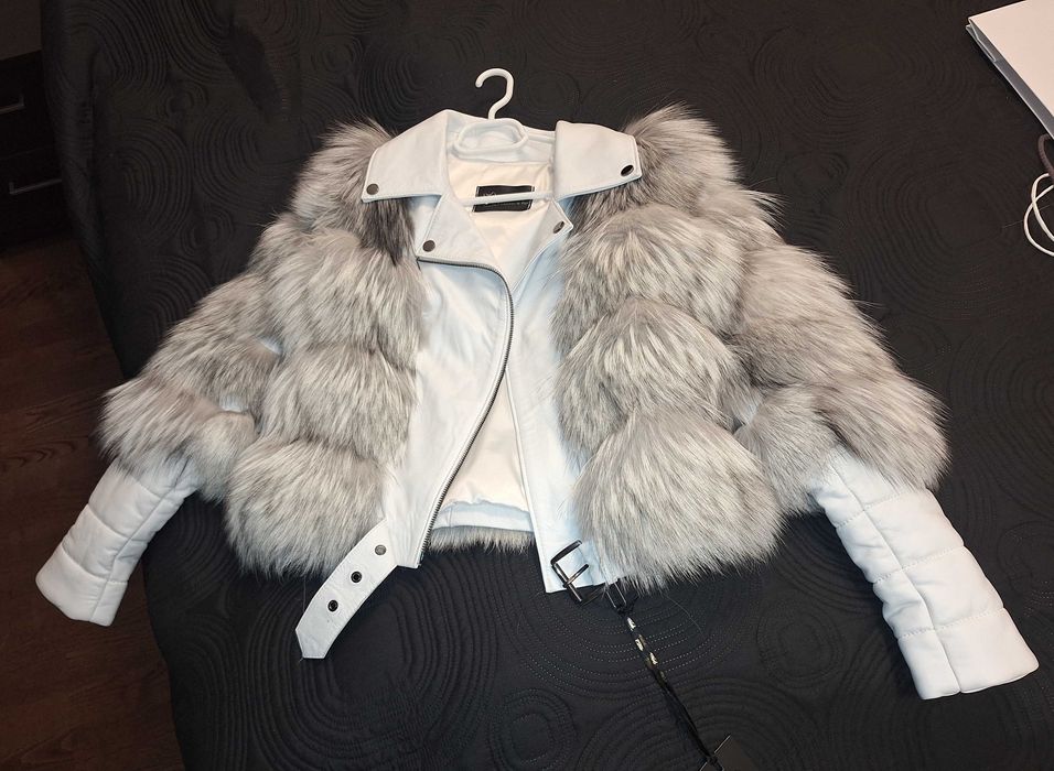 Vand haina de vulpe argintie si piele, marime 34(xs), deosebita, noua