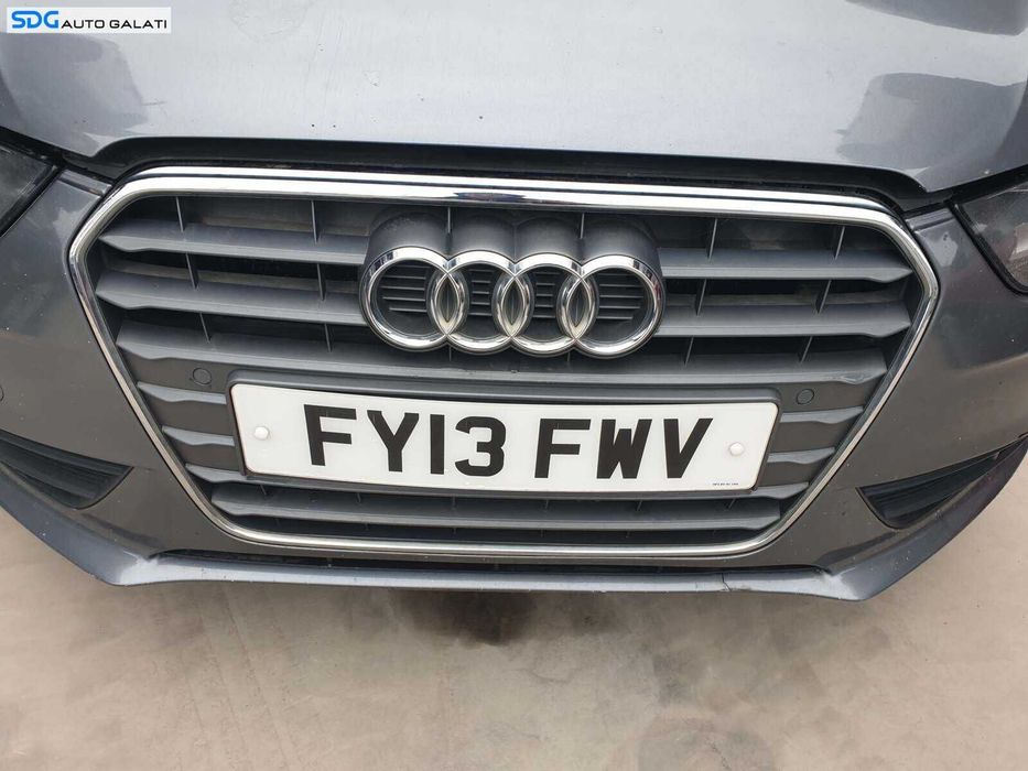 Bara Spoiler Fata Dezechipata cu Grila cu Emblema si Locas Senzori de Parcare cu Imperfectiune Audi A4 B8 B8.5 FL Facelift 2012 - 2015 Culoare LX7R [Q2431] [Q2432]