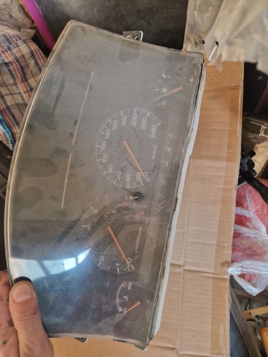 Запчасти на мазда 626