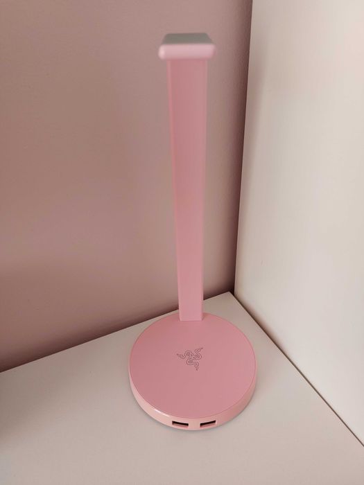 Razer Base Station V2 - Поставка за гейминг слушалки