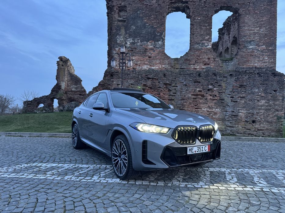 BMW X6 / M Pachet  / Trapa panoramica / Jante 22/ Harman Kardon