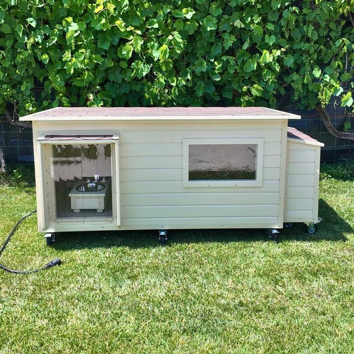 Cusca Caine Izolata Cu Incalzire Pregatita Pentru Iarna Full Options