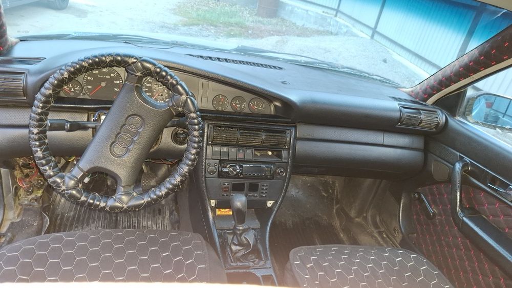 Продам Ауди с4 об 2