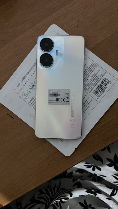 realme Ul _состояние идеальное