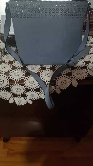 posete  ,mini calculatoare , suport acte