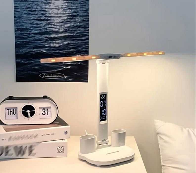 Led лампа за бюро със сензор и 3 режима на светлина