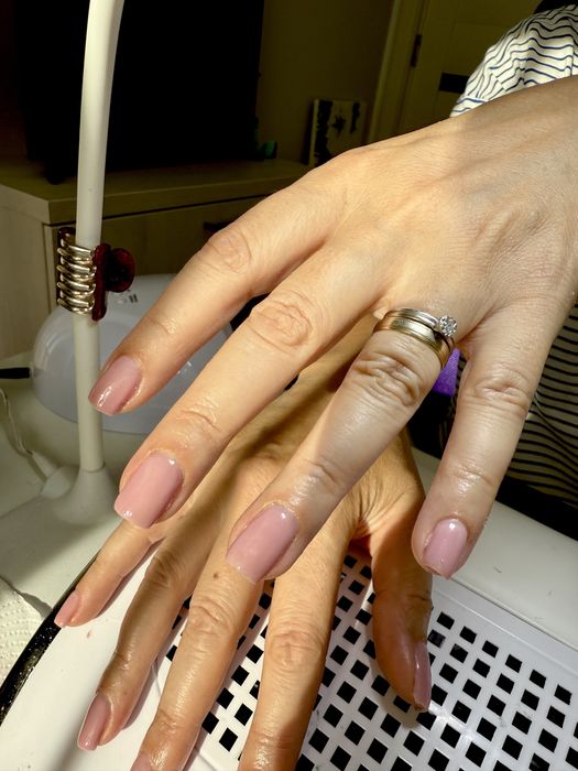 Unghii gel sau semi si pedi cluj