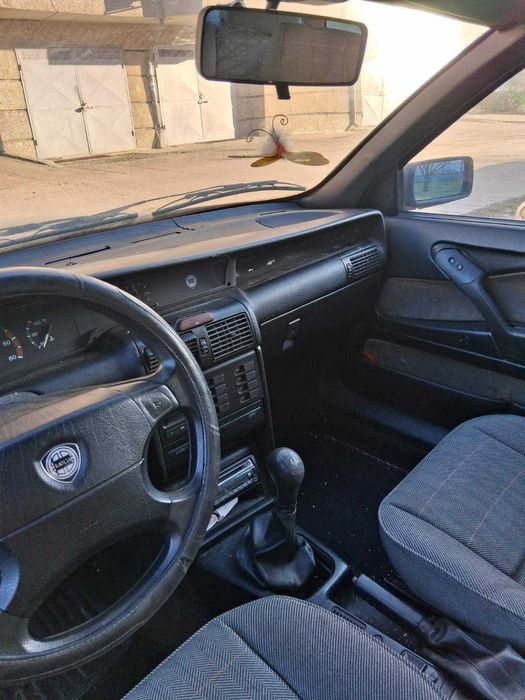 Lancia Delta 1998г 240000км 98кс.