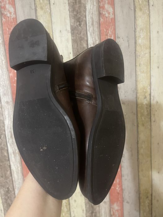 Боти от естесвена кожа