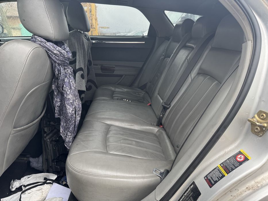 Chrysler 300c автмоатик 2010 Г само на части