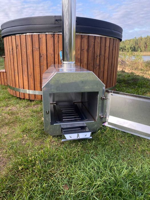 Ciubăr / jacuzzi fibra de sticla, din stoc sau la comandă.