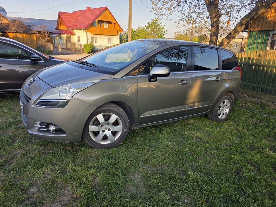 Vând Peugeot 5008 – 7 locuri – 1.6 Turbo Benzină – 160 CP