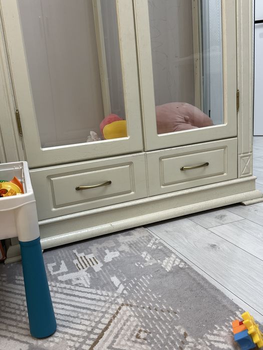 Сервант для посуды