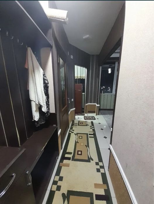 Срочно сдаётся квартира на 5 том этаже  цена 250$