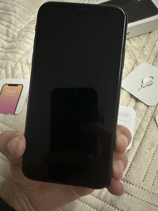 Продам Apple iphone 11