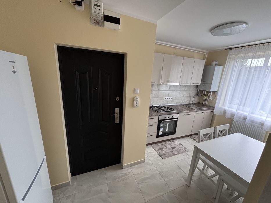 De inchiriat apartament