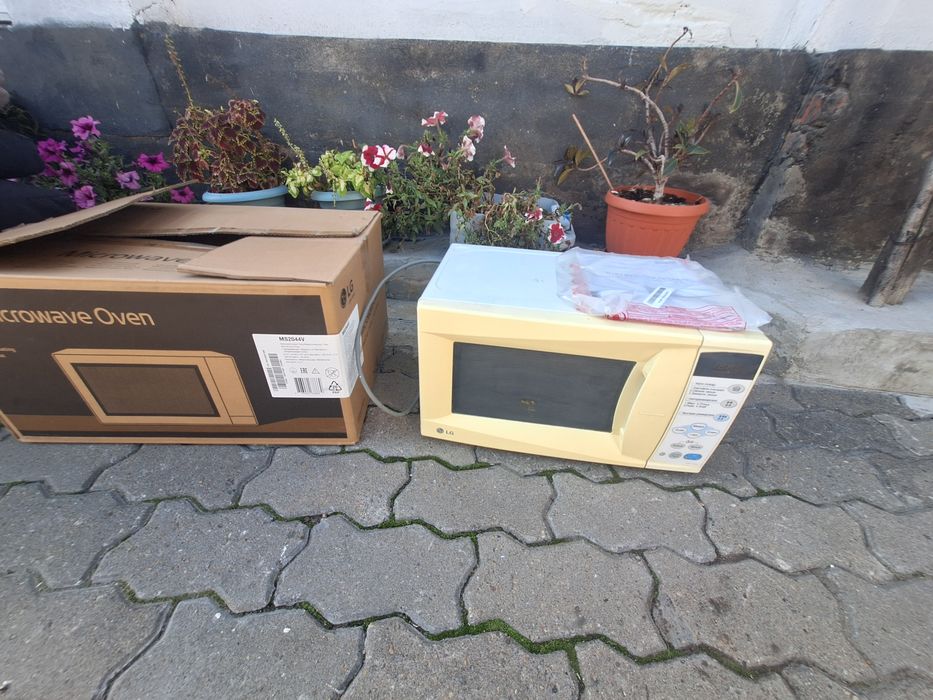 Продам микролоновую печь