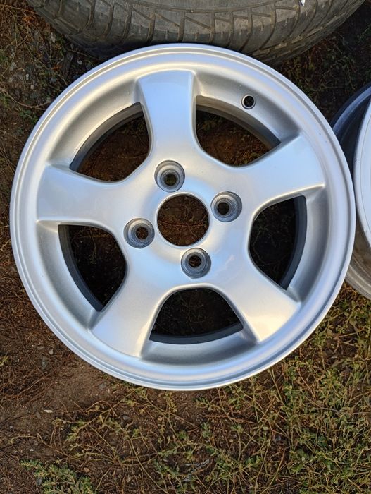 Колеса на 13 взборе резина почти новая!